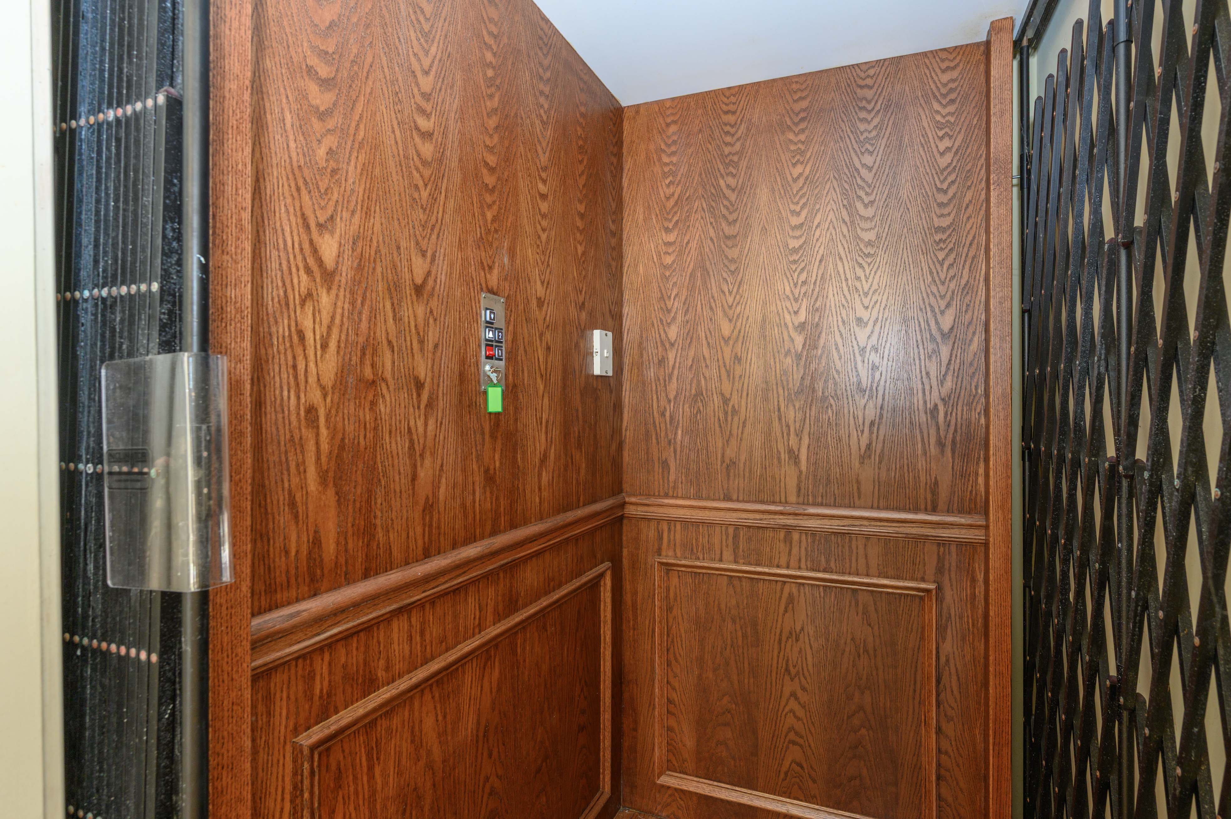 1221 Lake Club Drive image 21